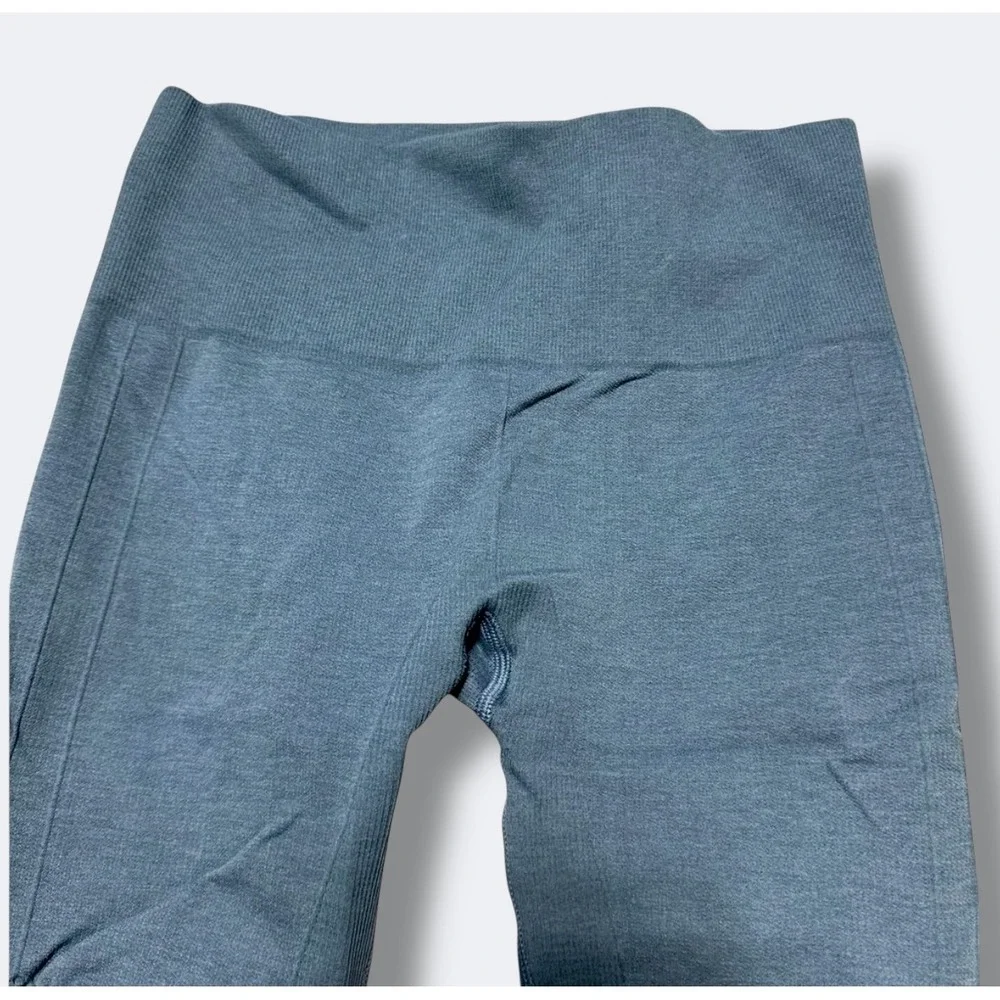 Lululemon Womens‎ In the Flow Crop Size 4 Gray Athleisure Yoga Sporty - Picture 3 of 5